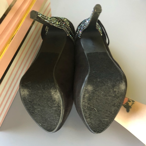 SL98 Heels - Picture 6 of 7